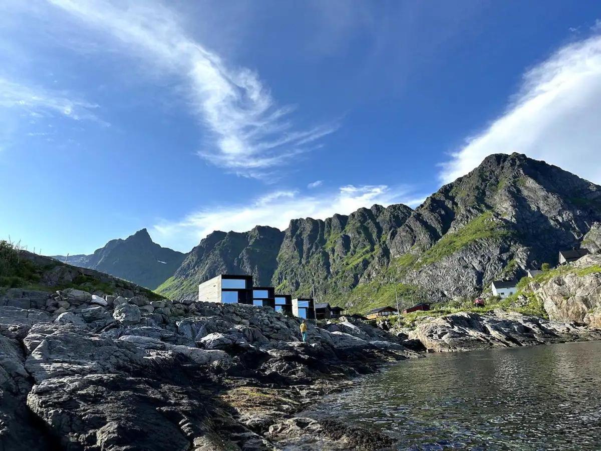 High End Sea Cabins At A In Lofoten Moskenes Exterior foto