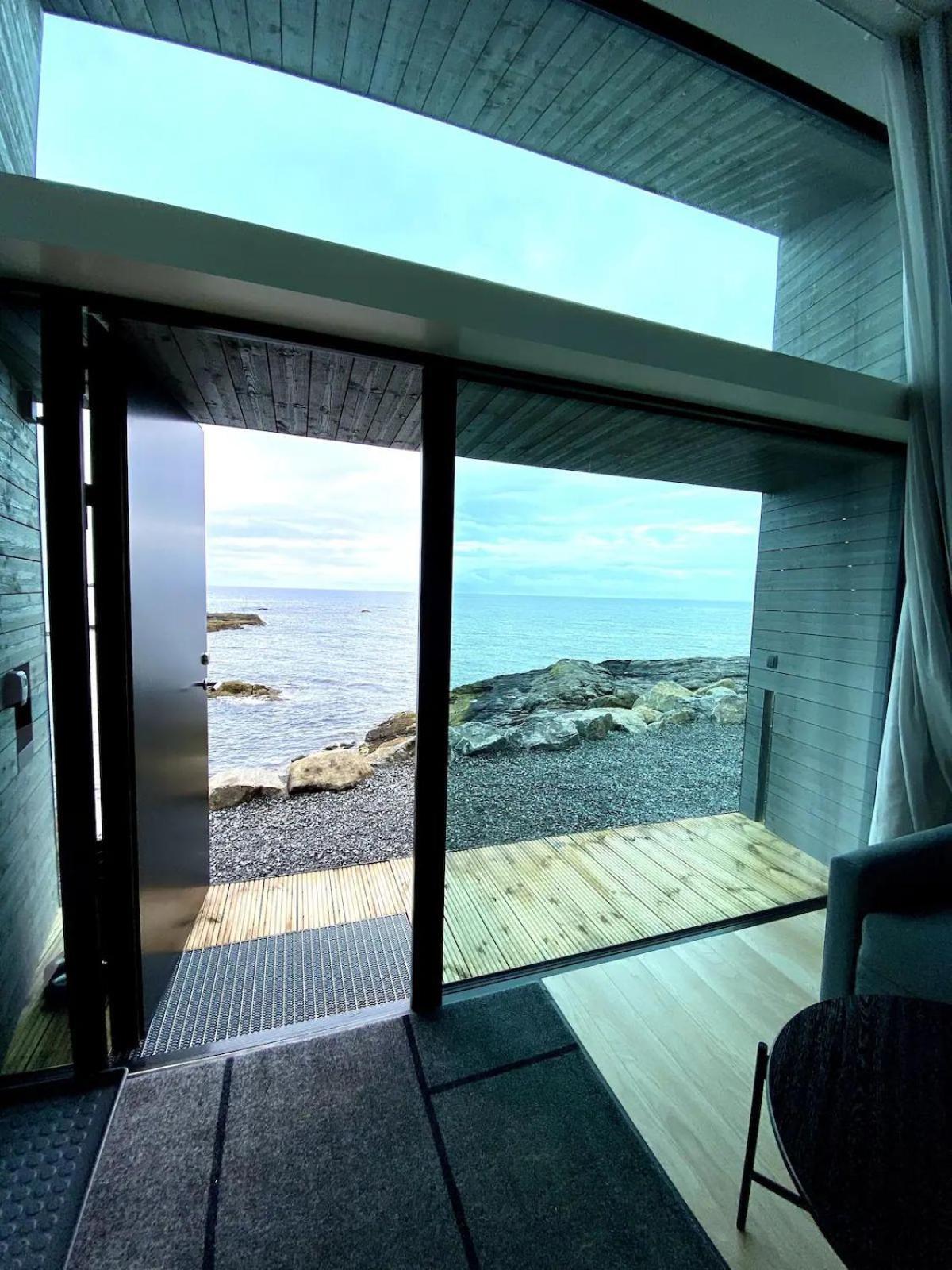 High End Sea Cabins At A In Lofoten Moskenes Exterior foto