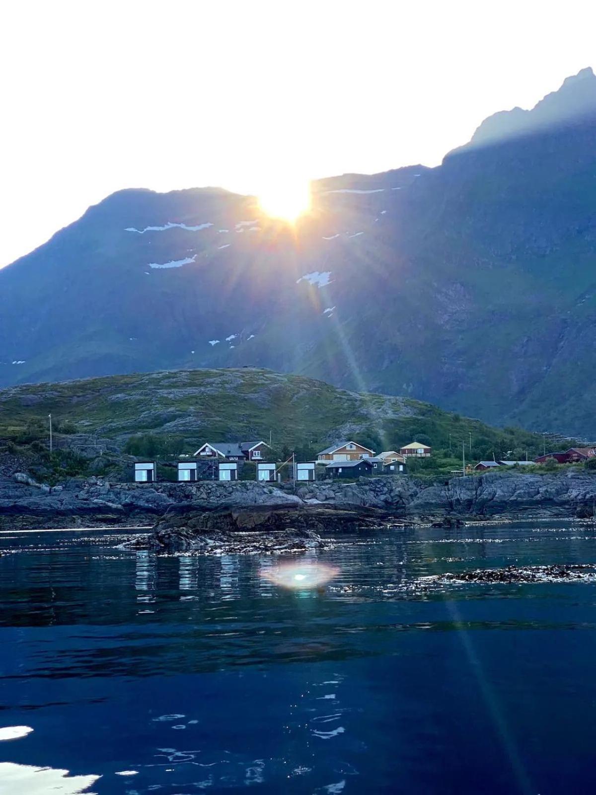 High End Sea Cabins At A In Lofoten Moskenes Exterior foto