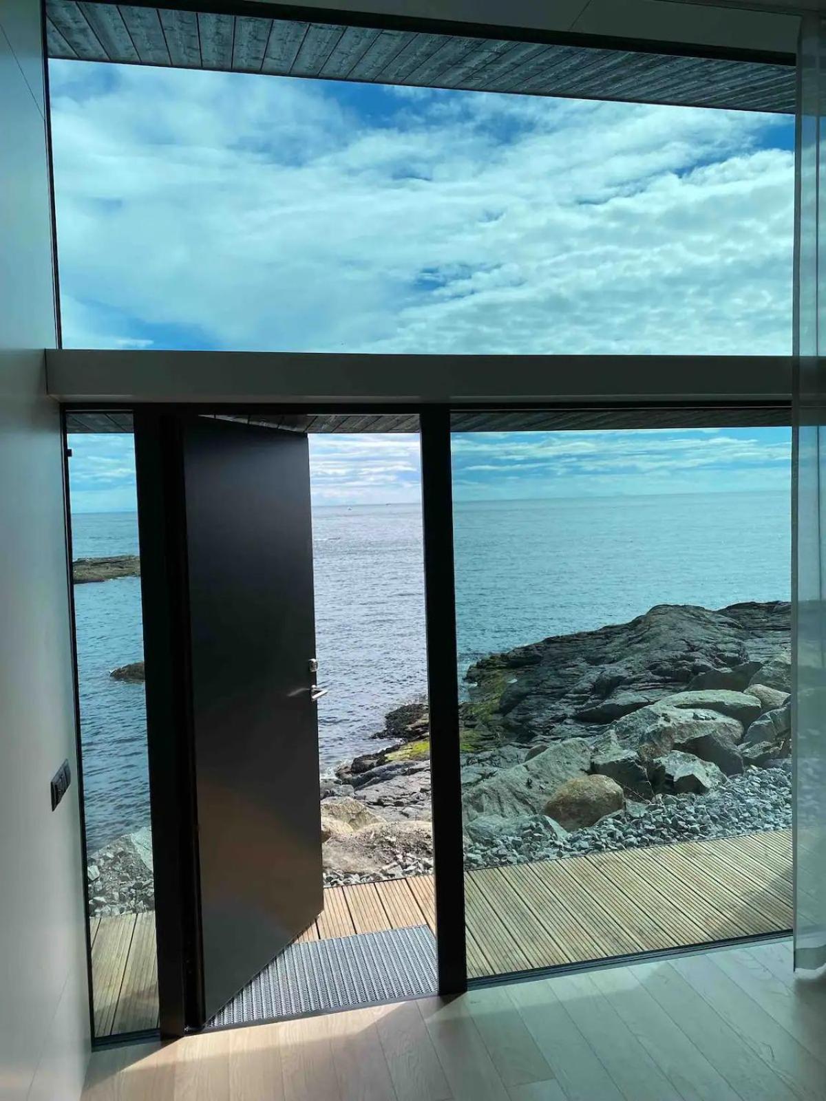 High End Sea Cabins At A In Lofoten Moskenes Exterior foto